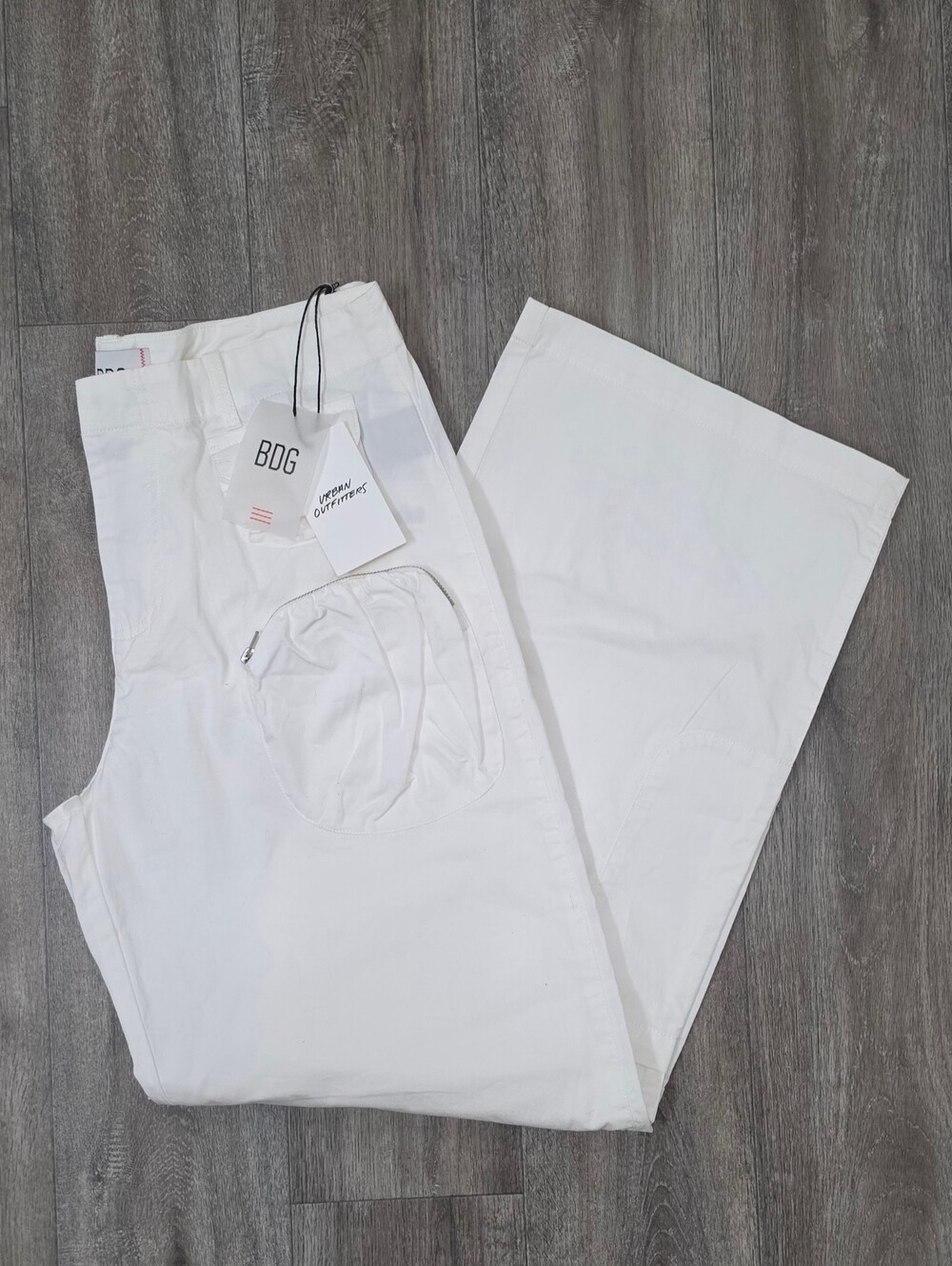 Women's BDG Suki Multi-Pocket Cargo Pant-Size 6 *NWT* - Picture 4 of 8